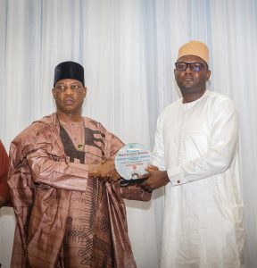 L-R: Deputy Governor of Bauchi State, His Excellency Rt Hon Mohammed Jatau, presenting the award to the CGC, representative, National Public Relations Officer of the Service, Assistant Comptroller Abdullahi Maiwada, at the NUJ 70th Anniversary Gala/Award Night in Abuja