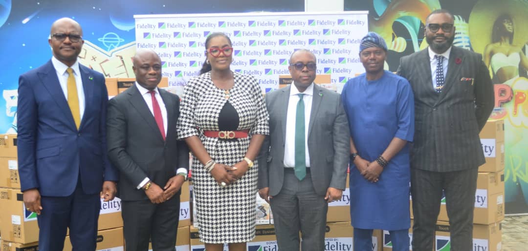 L – R: Divisional Head, Product Development, Osita Ede; Executive Director -Lagos and SouthWest, Ken Opara (both of Fidelity Bank Plc); Chief Executive Officer, Manmark, Adaonah Kene-Uyawune; Executive Director/Chief Operations and Information Officer, Fidelity Bank Plc, Stanley Amuchie; Deputy Director and Lagos State Manager of SMEDAN, Bunmi Kole-Dawodu; and Divisional Head, Brands and Communications, Fidelity Bank Plc, Meksley Nwagboh; at the Fidelity SME Empowerment Program 2025 in Lagos, recently.
