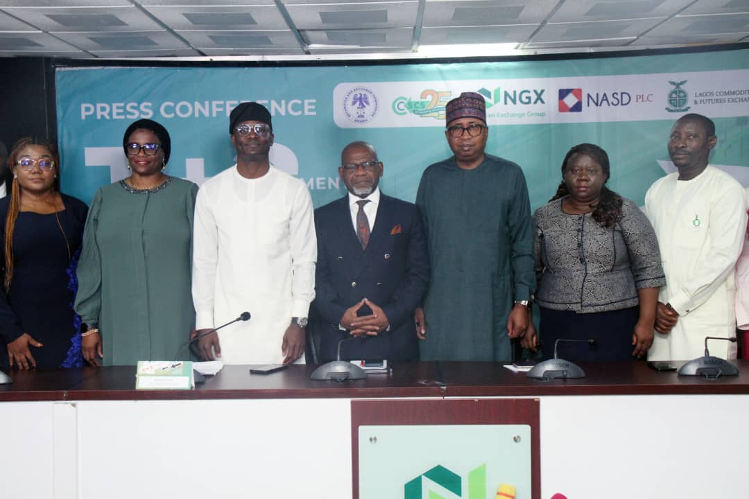 L – R shows Chinwendu Ekeh, Head, Operations & IT, NASD Plc; Hafsat Rufai, Director of Registration, Exchanges and Market Infrastructure Department (REMI), Securities and Exchange Commission (SEC); Temi Popoola, Chairman, Central Securities Clearing System (CSCS) Plc and GMD/CEO, Nigerian Exchange Group (NGX Group); Bola Ajomale, Executive Commissioner Operations, SEC; Haruna Jalo-Waziri, MD/CEO, CSCS Plc; Onome Komolafe, Divisional Head, Business Services & Client Experience, CSCS Plc and Abimbola Babalola, Head, Trading and Products, Nigerian Exchange Limited (NGX) during the T+2 Settlement Cycle  ‘Goes Live’ Press Conference today in Lagos.