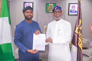 Executive Chairman, Nigeria Revenue Service (NRS), Zacch Adedeji (left), Minister of Solid Minerals Development, Mr Dele Alake during a collaborative meeting on mineral royalty administration at Alake’s office in Abuja.